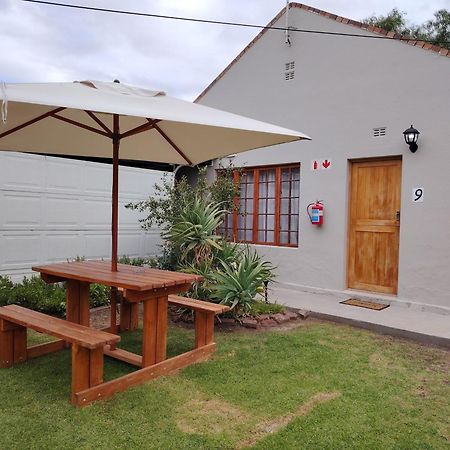 @Mango'S Apartment Beaufort West Exterior photo