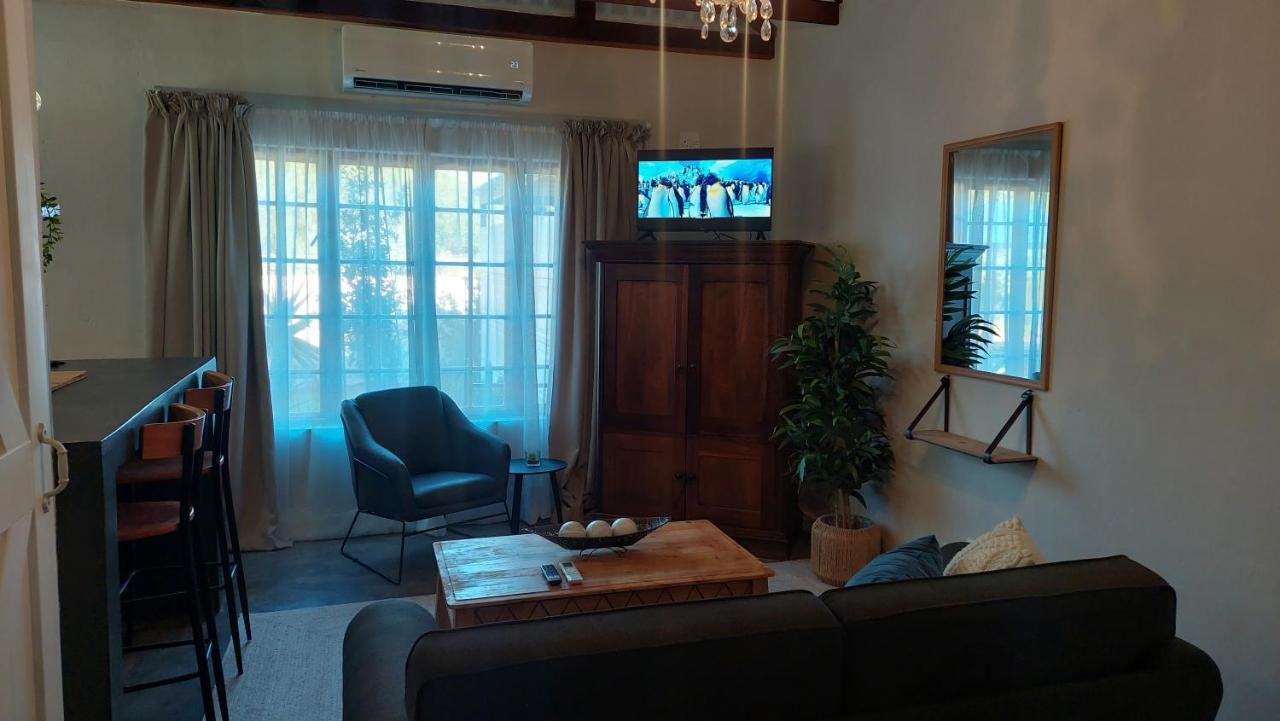 @Mango'S Apartment Beaufort West Exterior photo